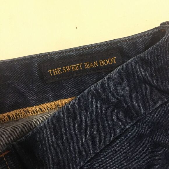 Lucky Brand size 4 blue boot cut jeans - Picture 3 of 5